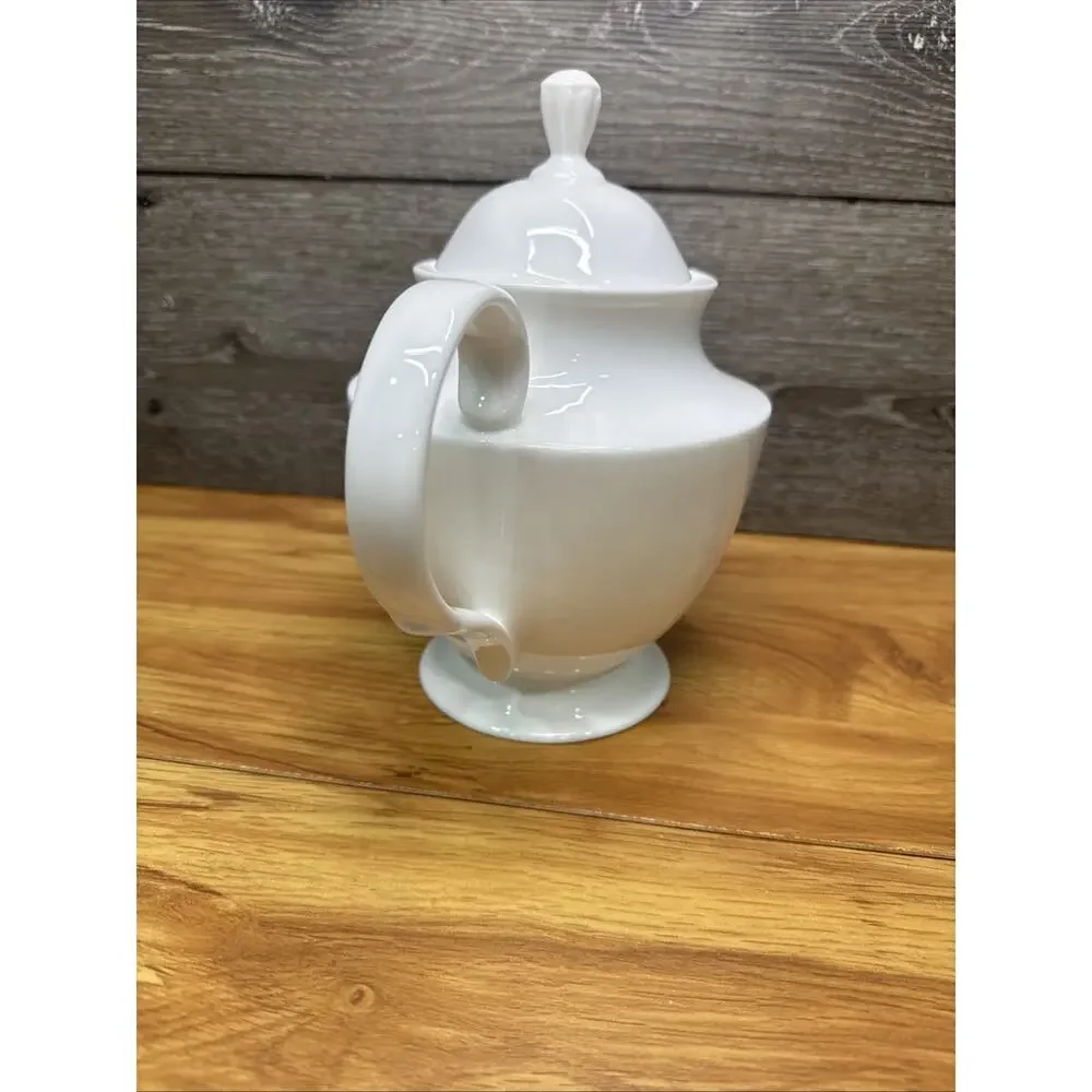 Lenox Classic White Fine Bone China Teapot Coffee Pot Made in USA Mint